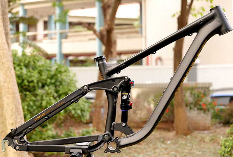 Quadro de Bicicleta com Suspen - Mountain Biking Overalls avaliação e preço